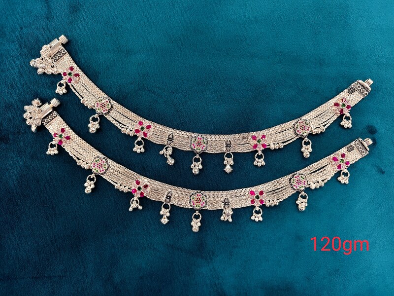 Bell Cluster Payal