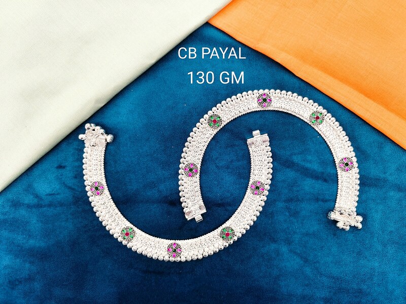 Diamond-Cut Payal