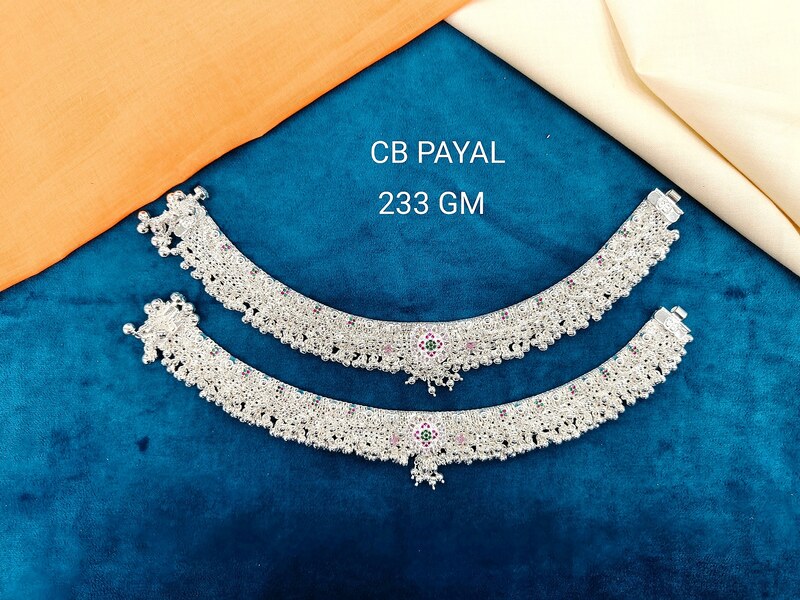 Engraved Band Payal