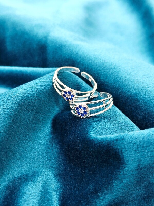 Toe Ring 01