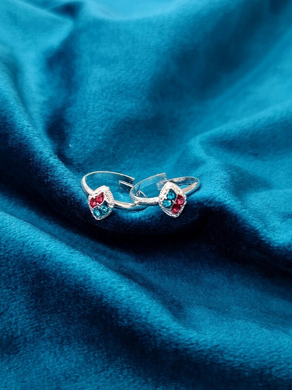 Toe Ring 10