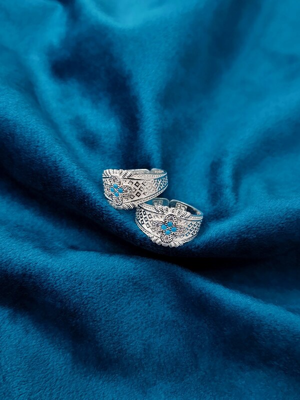 Toe Ring 13