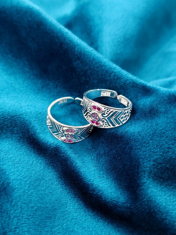 Toe Ring 15