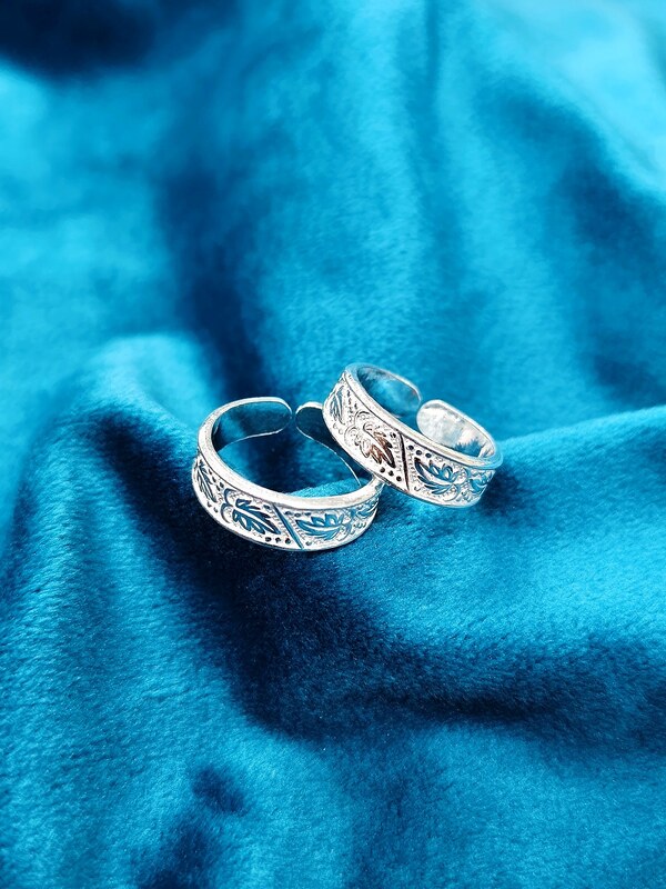 Toe Ring 19