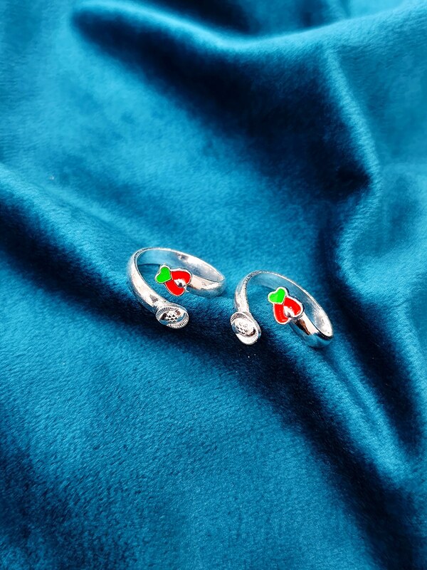 Toe Ring 26
