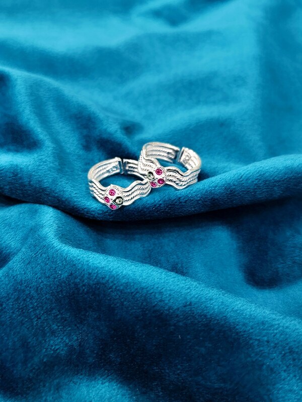 Toe Ring 36