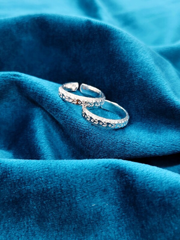 Toe Ring 40