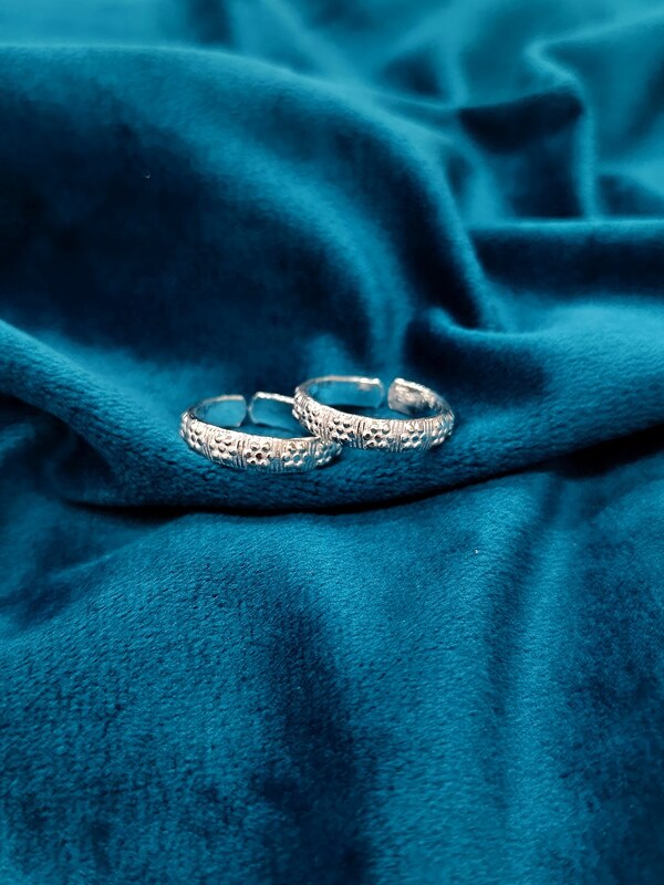 Toe Ring 41