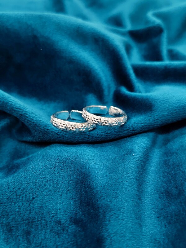 Toe Ring 42