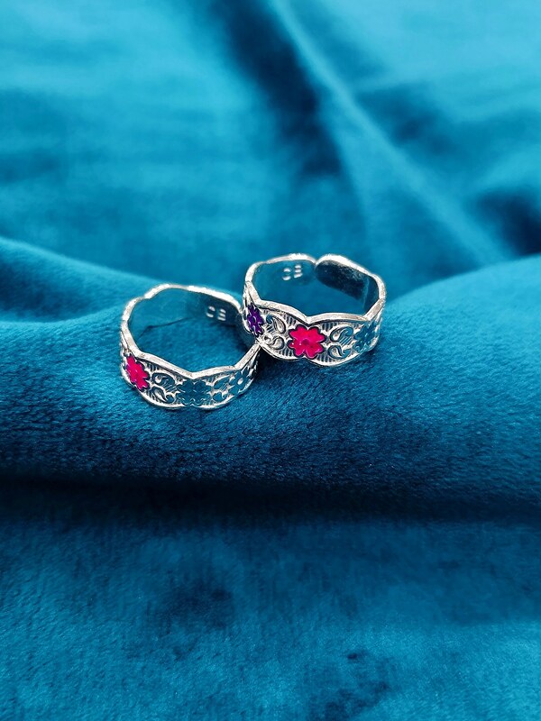 Toe Ring 47