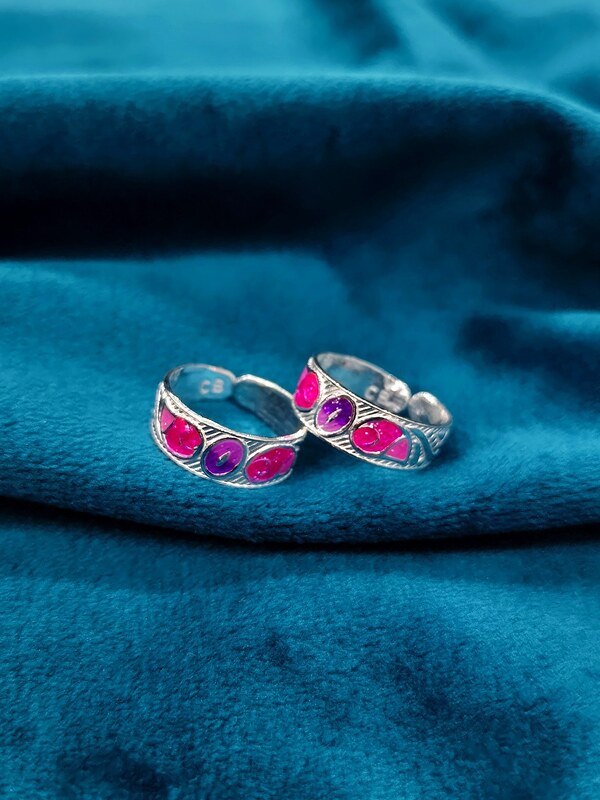 Toe Ring 50