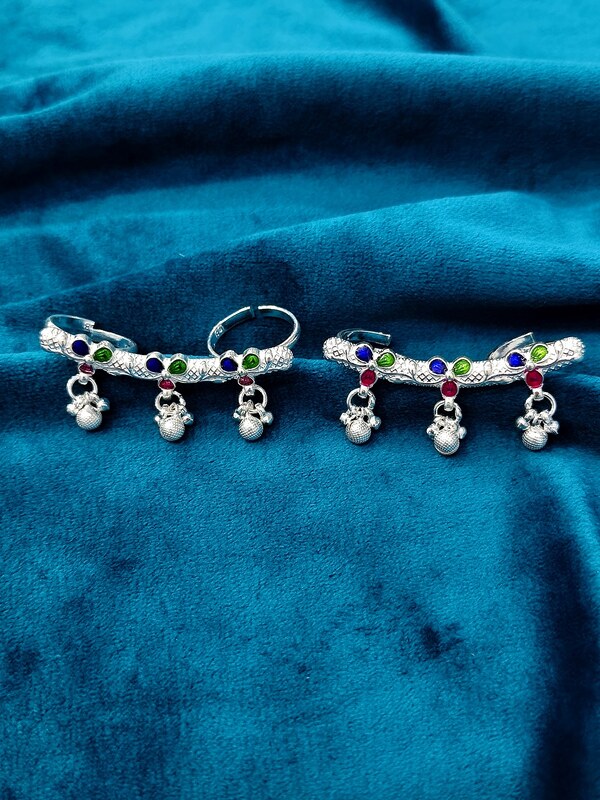 Toe Ring 55