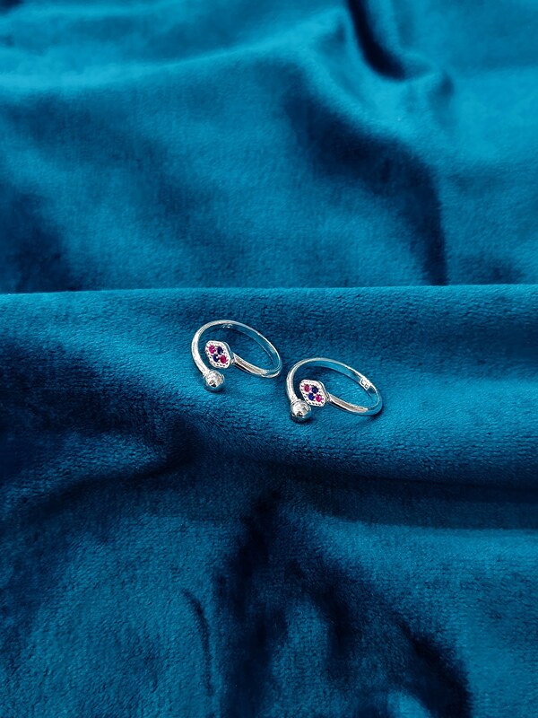 Toe Ring 71