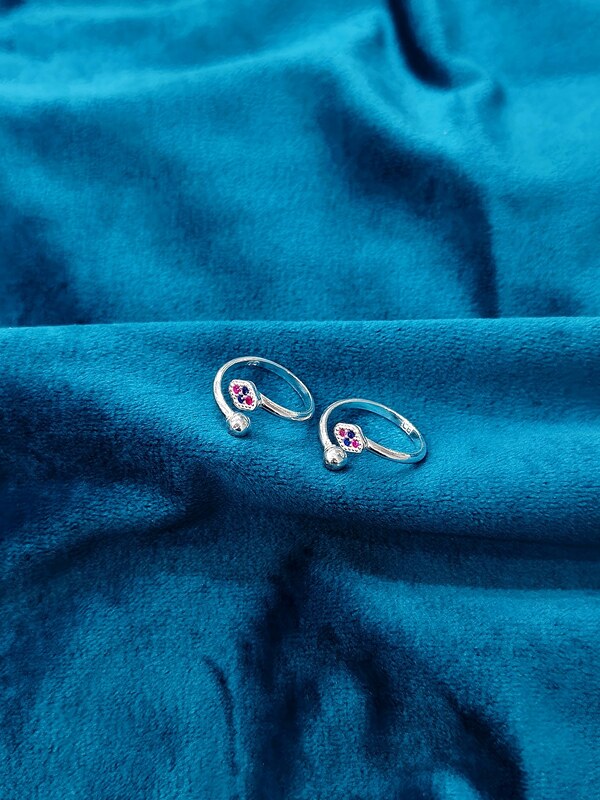 Toe Ring 72