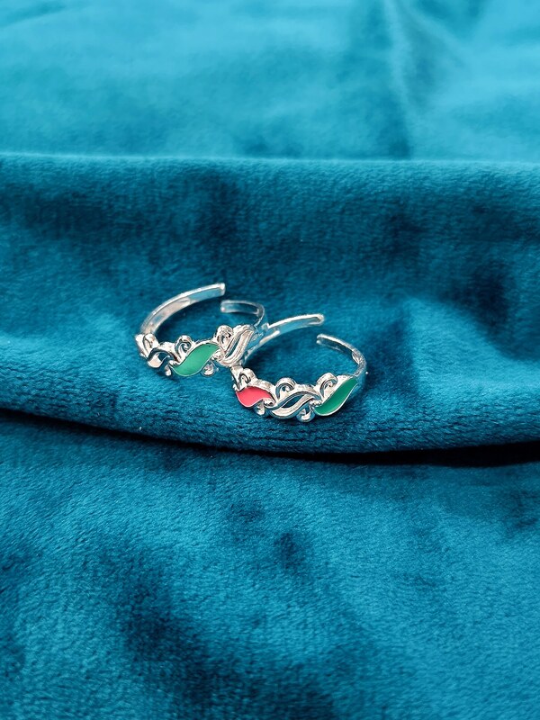 Toe Ring 84