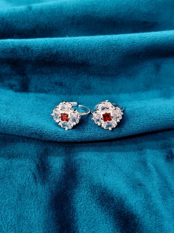 Toe Ring 88