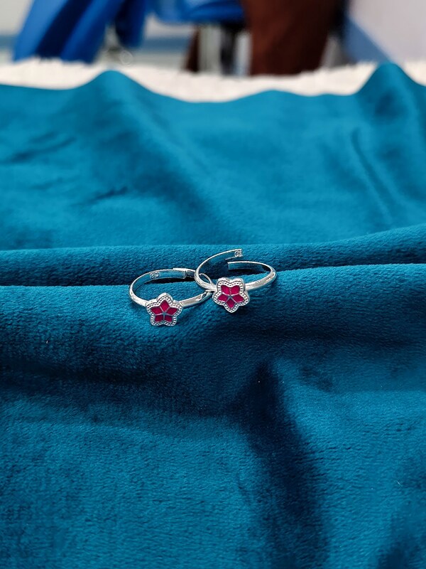 Toe Ring 97