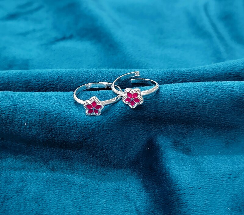 Toe Ring 98